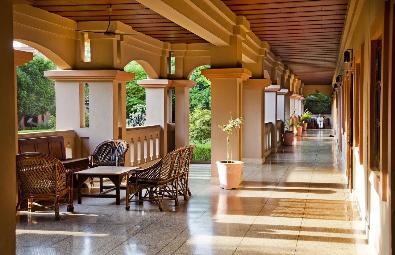 Mvt Guesthouse & Restaurant Vrindāvan المظهر الخارجي الصورة