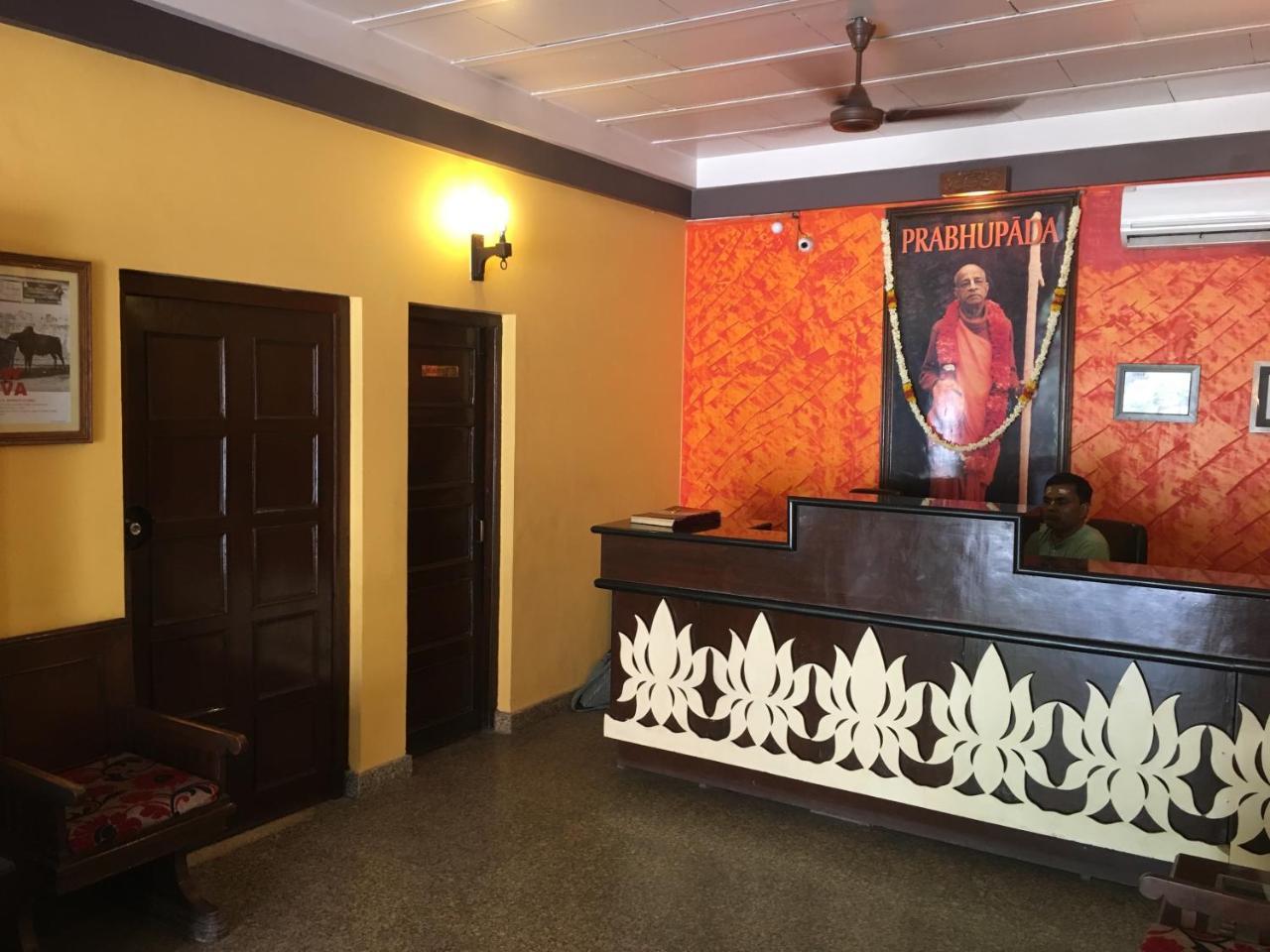 Mvt Guesthouse & Restaurant Vrindāvan المظهر الخارجي الصورة